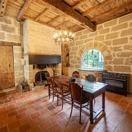 Castel La Fabrik'créative Bed and breakfast